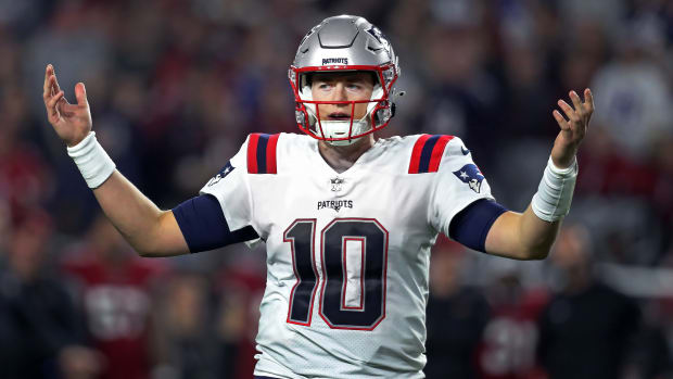 Patriots - Mac Jones Frustrated